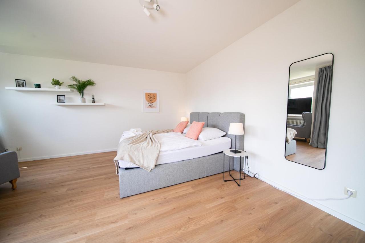 Favorite - And - Apartment
